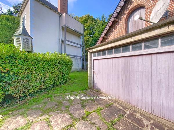 Demeure 8 pièces - 180 m² habitables dans son parc arboré de 1 ha 746