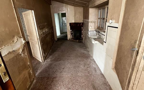 Maison à vendre    4 pièces • 223 m2 Cozes