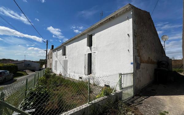 Maison à vendre    4 pièces • 223 m2 Cozes