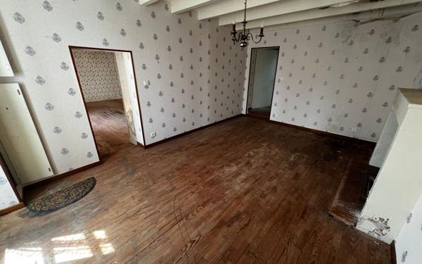 Maison à vendre    4 pièces • 223 m2 Cozes