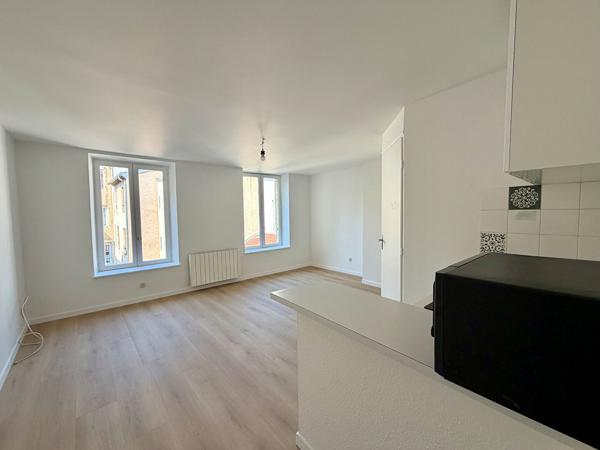 Appartement rénové 1 pièce(s) 27,50 m2 - HYPERCENTRE NANCY
