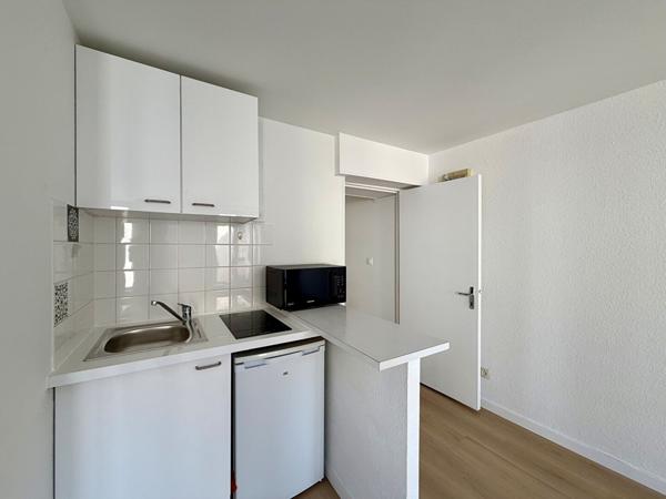 Appartement rénové 1 pièce(s) 27,50 m2 - HYPERCENTRE NANCY