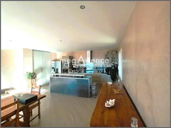 Maison à Lumio, 20260 - 10 pièces 283m²