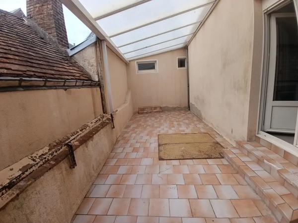 Deux appartements dans immeuble de rapport