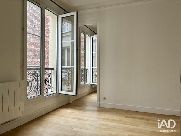 Location appartement 2 pièces 37 m² Paris 18