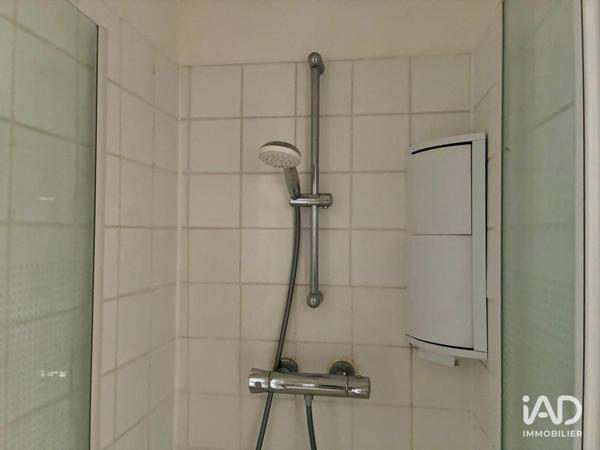 Location appartement 2 pièces 37 m² Paris 18