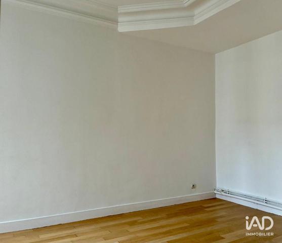 Location appartement 2 pièces 37 m² Paris 18