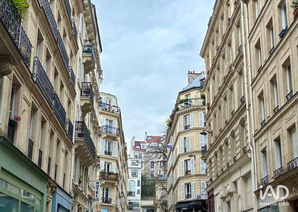 Location appartement 2 pièces 37 m² Paris 18