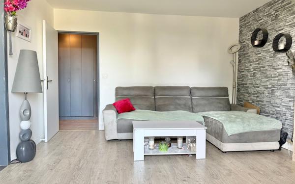 Appartement à vendre    3 pièces • 63 m2 Chilly-Mazarin