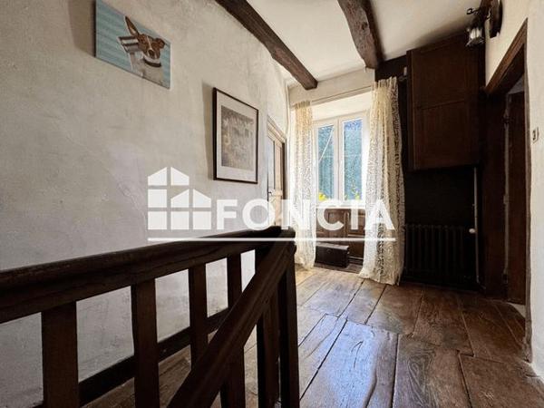 À vendre Maison 8 pièces 267 m² - Salles-curan 12410