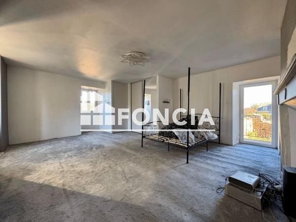 À vendre Maison 8 pièces 267 m² - Salles-curan 12410