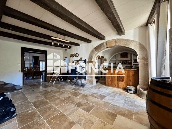 À vendre Maison 8 pièces 267 m² - Salles-curan 12410