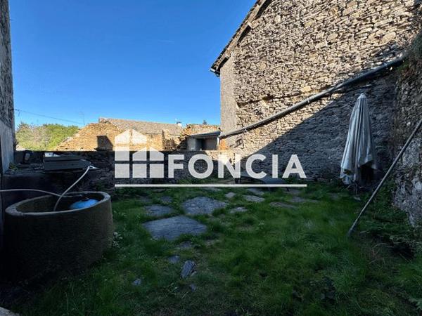 À vendre Maison 8 pièces 267 m² - Salles-curan 12410