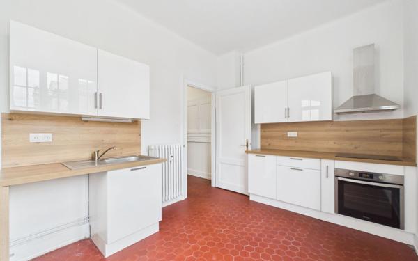 Appartement à louer    7 pièces •  Strasbourg