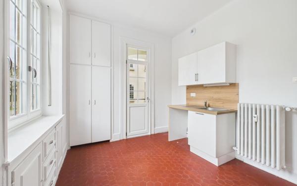 Appartement à louer    7 pièces •  Strasbourg