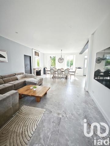 Maison à vendre 6 pièces 215 m² Champs-sur-Yonne