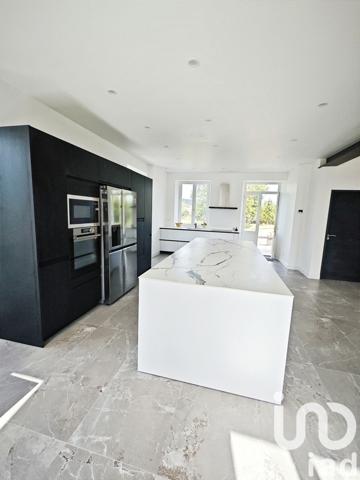 Maison à vendre 6 pièces 215 m² Champs-sur-Yonne