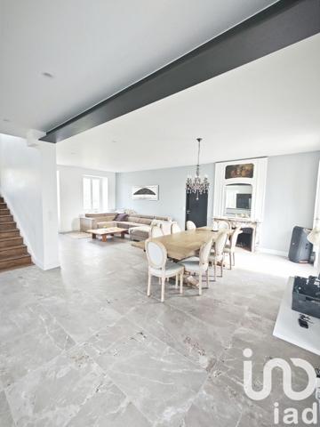 Maison à vendre 6 pièces 215 m² Champs-sur-Yonne