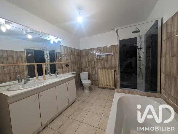 Maison à vendre 7 pièces 212 m² Beaumont-de-Lomagne