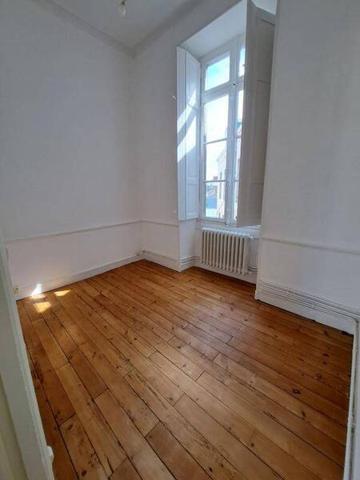 Appartement 3 pièces                                        - 44000 Nantes - DOBREE Réf : 8816