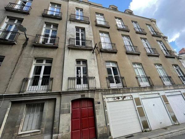 Appartement 3 pièces                                        - 44000 Nantes - DOBREE Réf : 8816