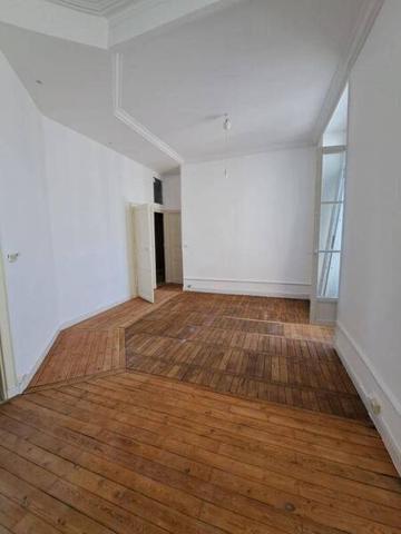 Appartement 3 pièces                                        - 44000 Nantes - DOBREE Réf : 8816