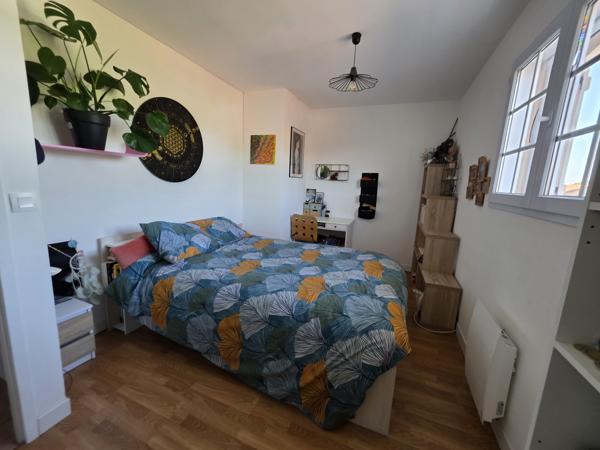 Maison
         6 pièces
        - 163 m² Exclusivité 662 000 € *
