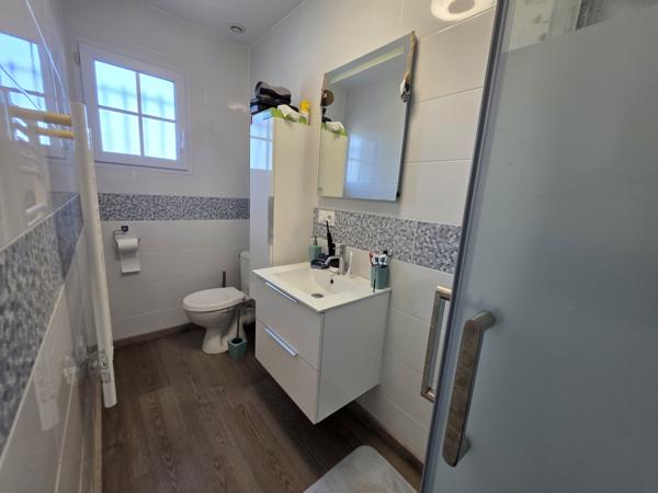Maison
         6 pièces
        - 163 m² Exclusivité 662 000 € *