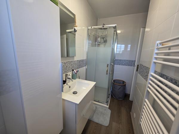 Maison
         6 pièces
        - 163 m² Exclusivité 662 000 € *