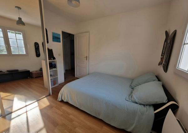 Maison
         6 pièces
        - 163 m² Exclusivité 662 000 € *