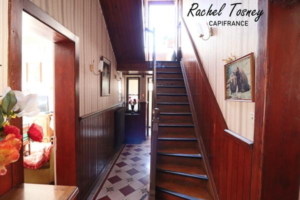 Dpt Haute-Saône (70), à vendre PLANCHER LES MINES, IMMEUBLE DE COMMERCE avec salle de réception et cour