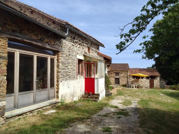 Maison à Thiviers, 24800 - 4 pièces 69m²