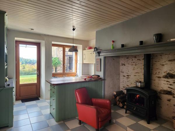 Maison à Thiviers, 24800 - 4 pièces 69m²
