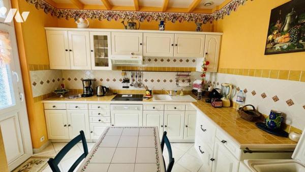 A LA TRINITÉ-SUR-MER (56470) – MAISON DE PLAIN-PIED AVEC POTENTIEL D’AGRANDISSEMENT