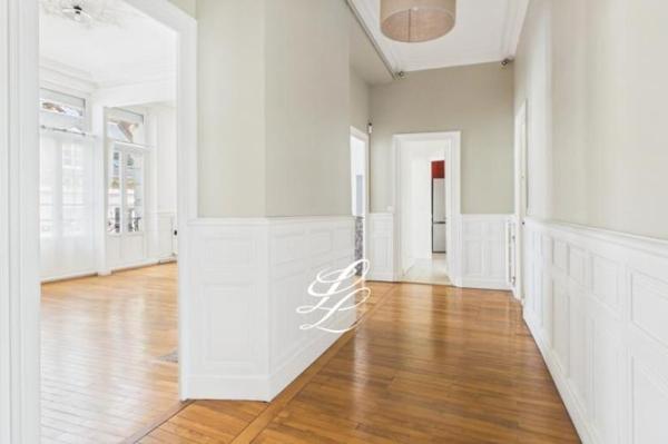 Vente - Appartement 5 pièces 117 m 2 LE MANS (72000)