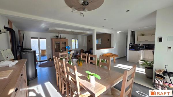 Pavillon T6 individuel, commodités de PLAIN PLIED entièrement clos avec garage, DPE C