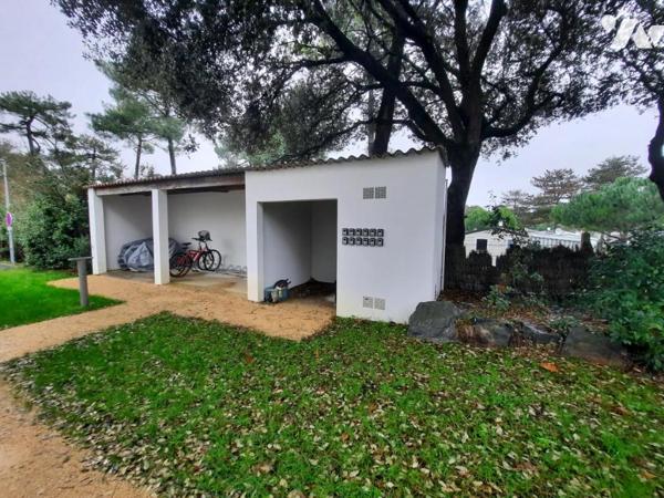 SAINT JEAN DE MONTS - En lisière de forêt