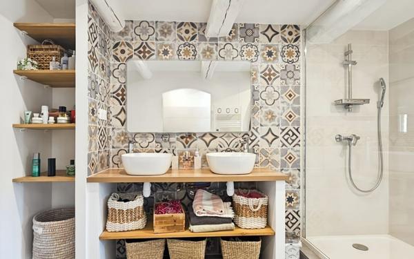 Maison à vendre    8 pièces •  Uzès