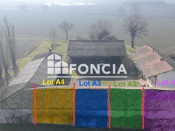 À vendre Local commercial 65 m² - Mionnay 01390