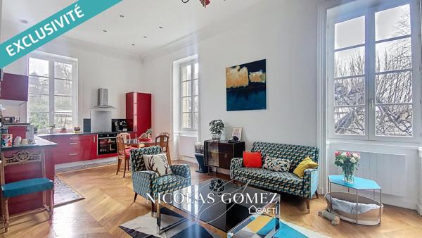 Appartement T4 bourgeois - Collonges-Au-Mont-d'Or