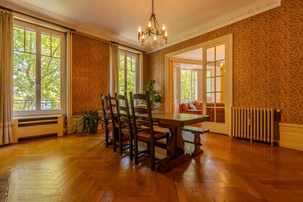 ***VISITE VIRTUELLE DISPONIBLE SUR DEMANDE...LYON 6e…BOULEVARD DES BELGES…APPARTEMENT BOURGEOIS 193 M² À RÉINVENTER…BALCON…ASCENSEUR***