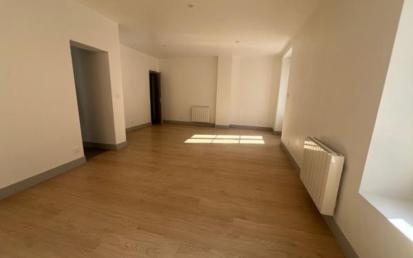 Appartement à louer    3 pièces •  Coulommiers