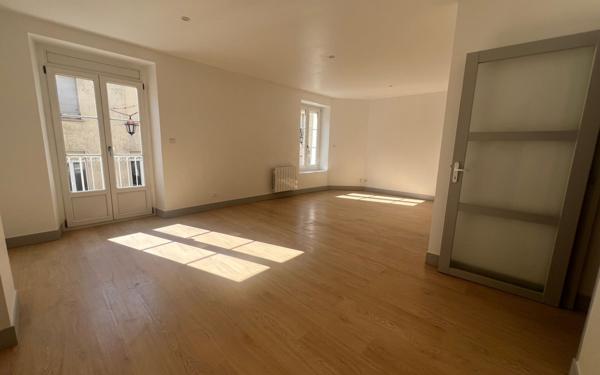 Appartement à louer    3 pièces •  Coulommiers