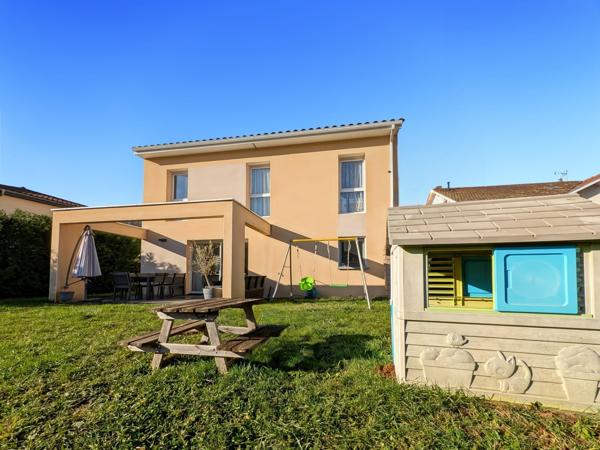 Maison domotisée 4 chambres Porte des Pierres Dorées
