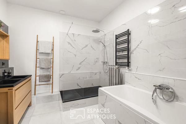 Appartement ancien rénové avec balcon