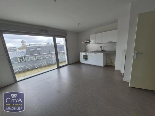 Appartement à louer 2 pièces 45.15m² Valenciennes (59300)