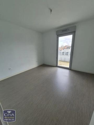 Appartement à louer 2 pièces 45.15m² Valenciennes (59300)