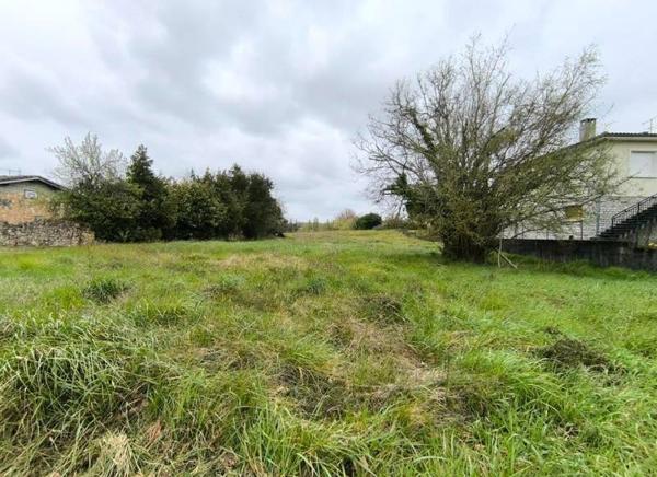 Terrain à vendre 41 300 € Montguyon 4206 m² DPE