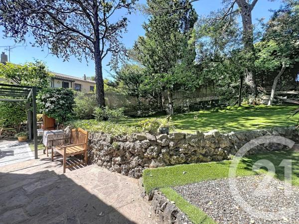 Maison à vendre  8 pièces - 175 m 2   ST RAPHAEL  - 83