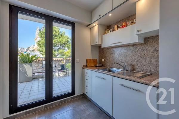 Appartement F3 à vendre  3 pièces - 86 m 2   NICE  - 06